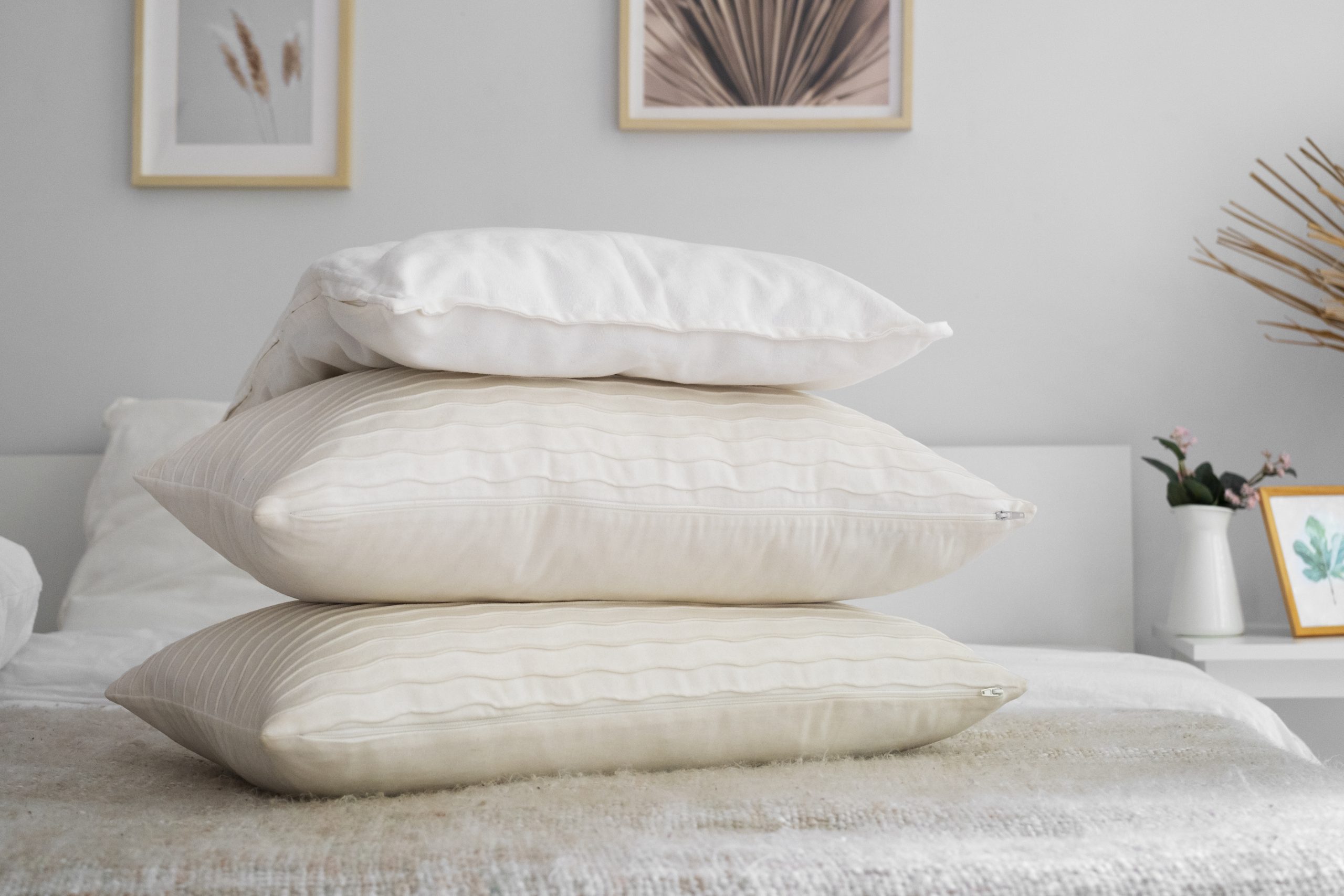arreglo-de-cama-con-sabanas-frescas