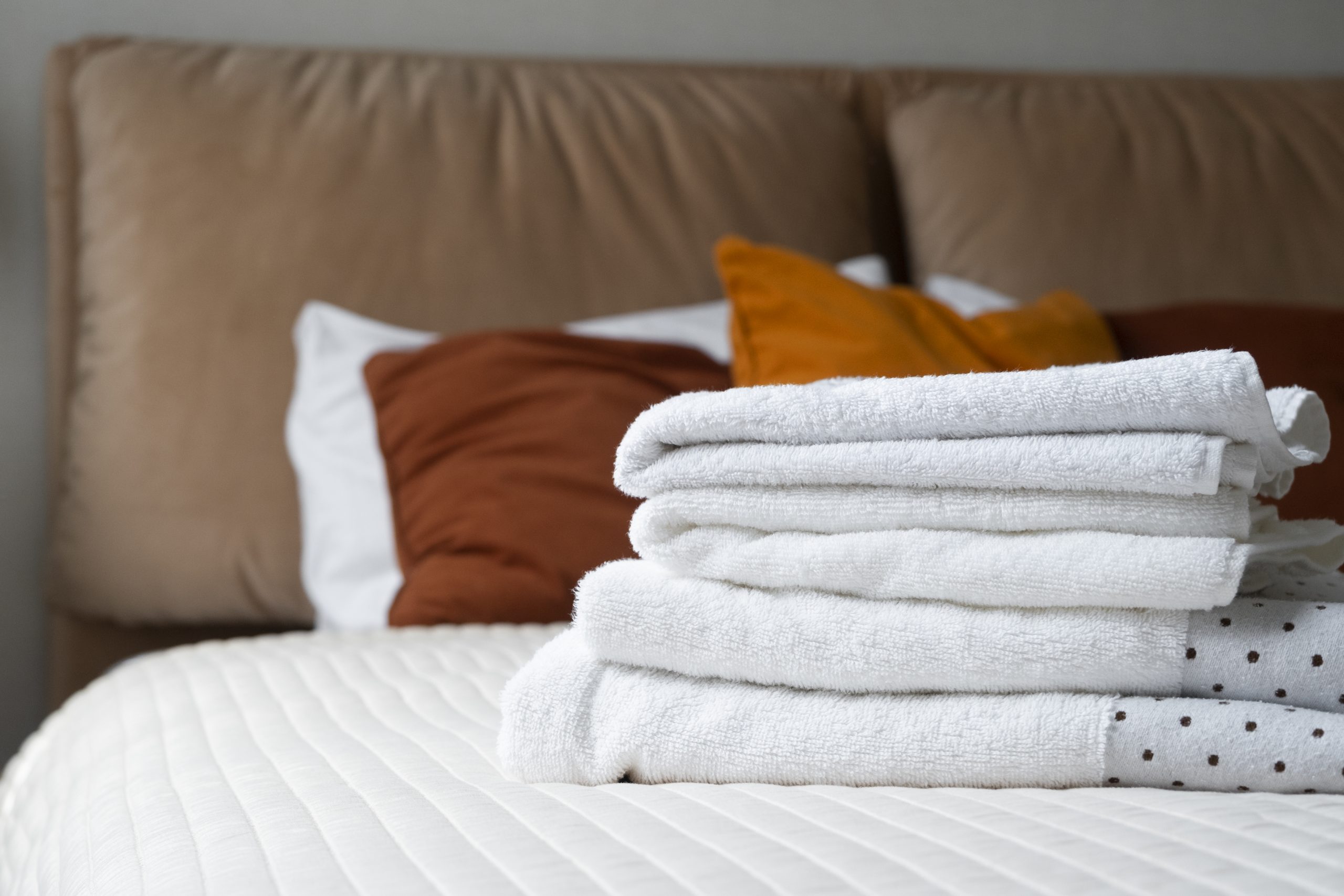 vista-dormitorio-decoracion-cama_49241021